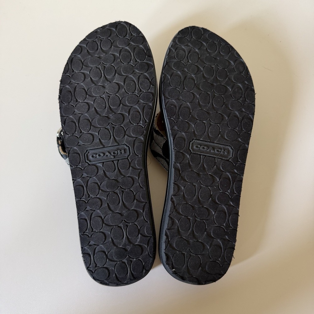 Coach Women's Signature Sandals Flip Flops Black Size 7 NEW! Worn Once! Designer - Picture 7 of 7